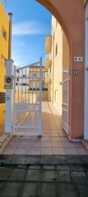 Gilda: Beautiful Spacious Apartment. Seaview From Rooftop Terrace Corralejo Buitenkant foto