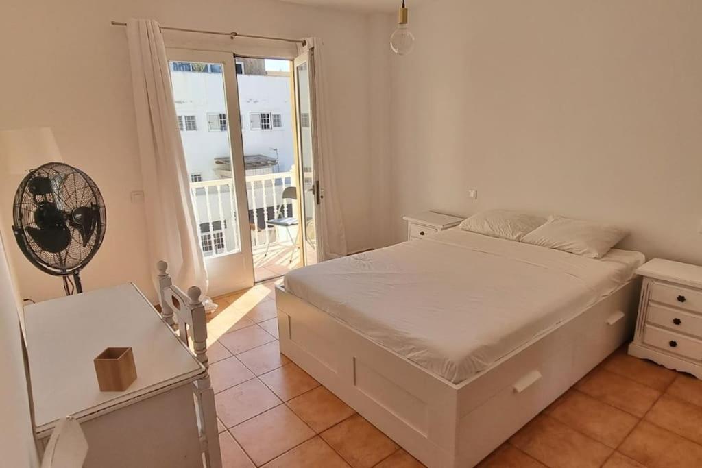 Gilda: Beautiful Spacious Apartment. Seaview From Rooftop Terrace Corralejo Buitenkant foto